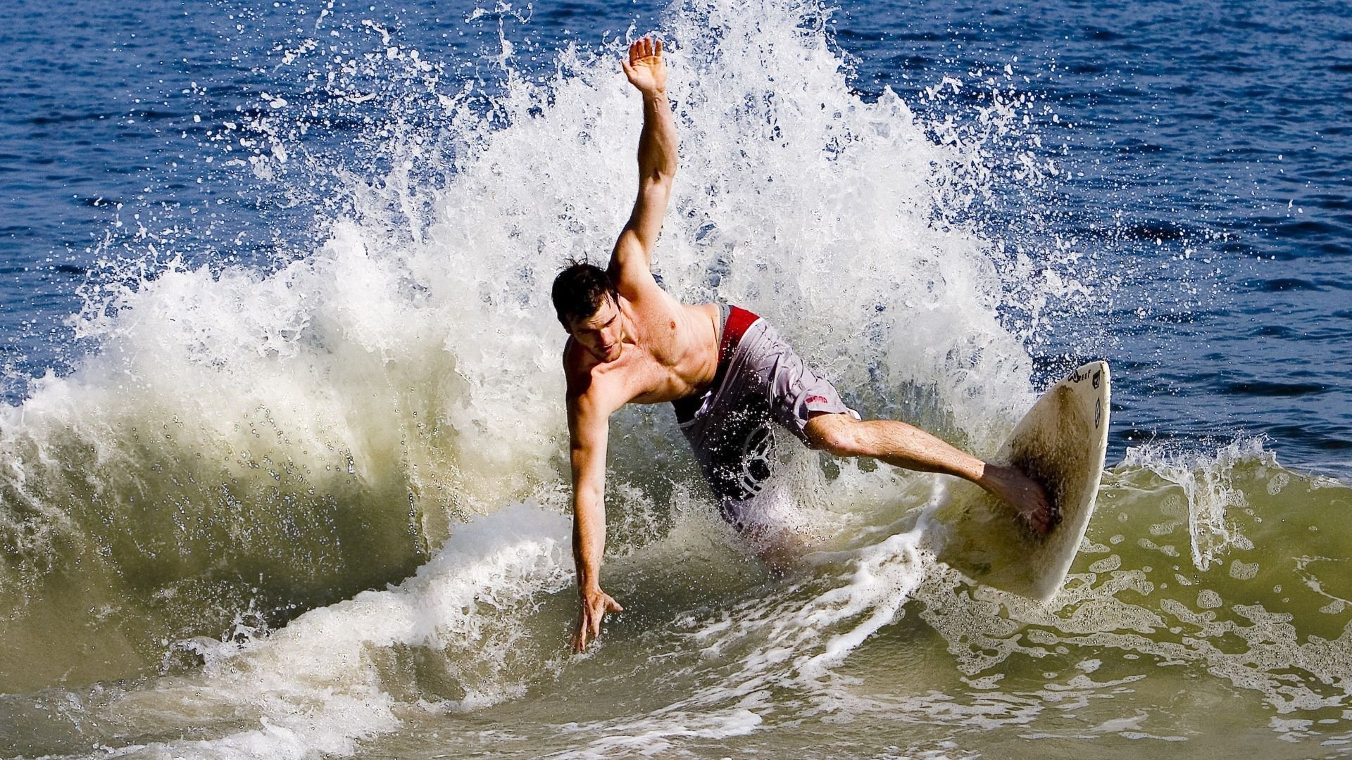 开云体育APP下载-万乐天精准起跳成赛场亮点,万乐游乐