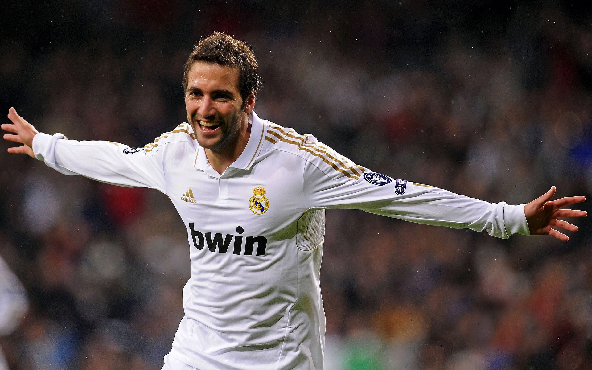 开云官网APP下载-“亚戈·卡尔曼的战术智慧与强悍防守，助阿根廷美洲狮队实现飞跃”